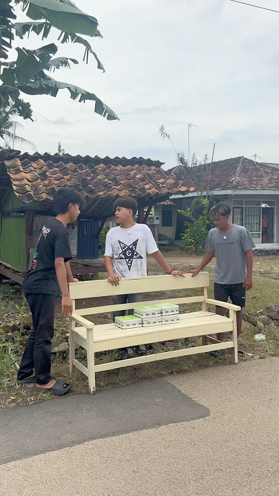 Kemarin waktu puasa radit niatnya bagi-bagi takjil,eh endingnya malah begini #komedi #lucu #shorts