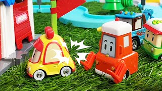 What's the time Mr. Wolf? | Robocar POLI Toy Story | Best Toys for Kids | Robocar POLI TV screenshot 2