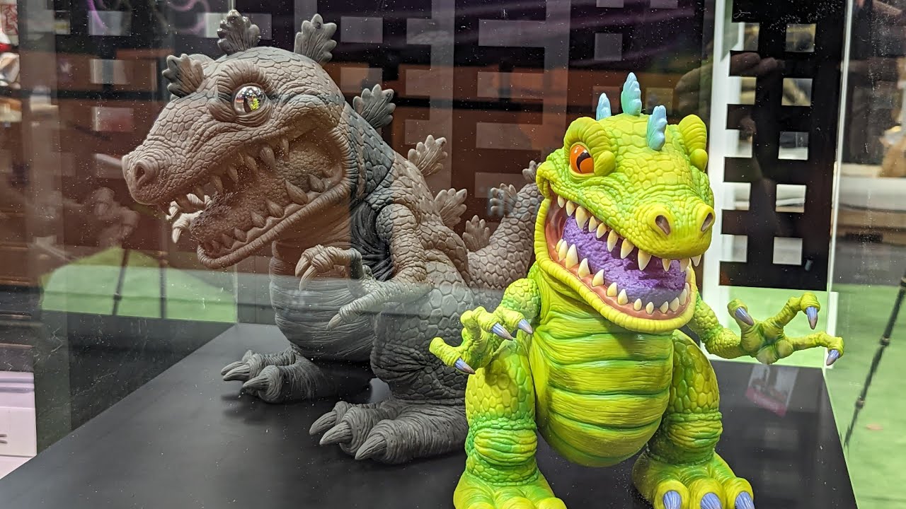 Godzilla-Like Rugrats at NYCC by James Groman - YouTube