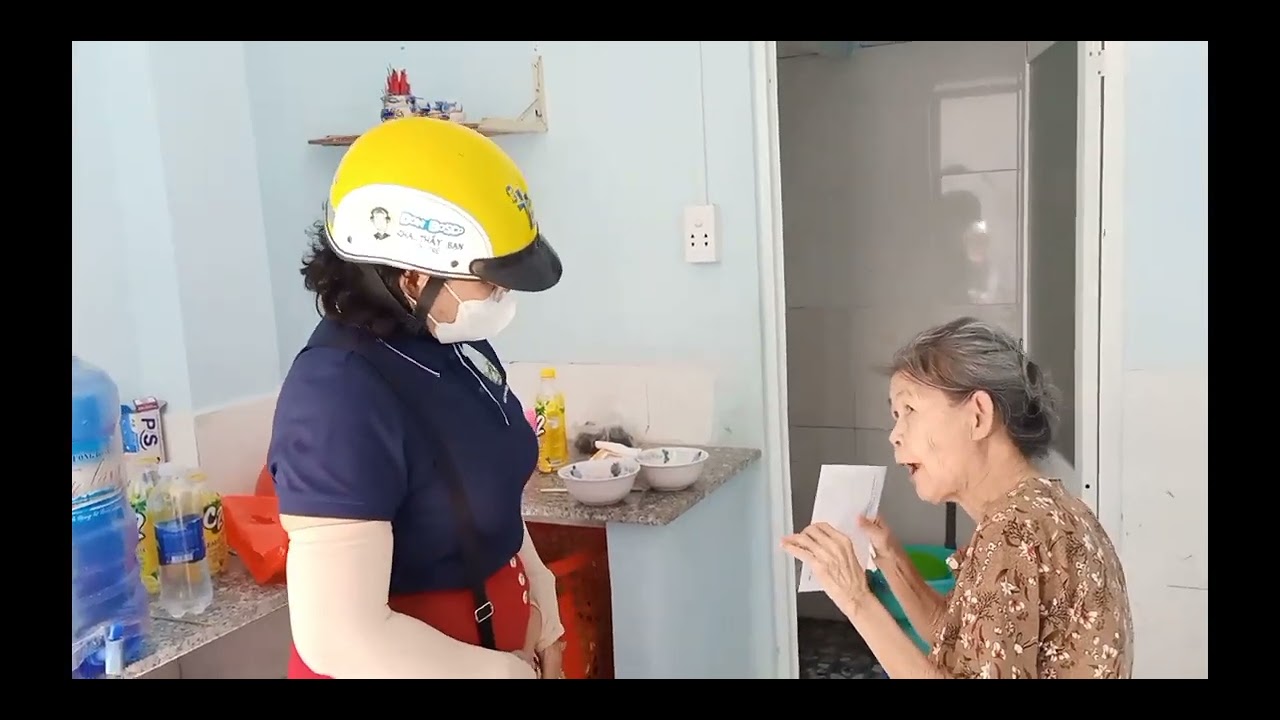 BĐH Giáo khu Fatima thăm hỏi tặng quà cho các gia đình khó khăn trong Giáo khu (Phần 2)