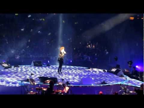 甄妮 "Love is Over" 2013-2-19 紅館