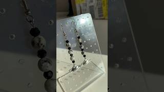 Detalles Easy Sesame Jasper Crystal & Saturn Charm Earrings Tutorial | DIY how to jewelry making tutorial Guía