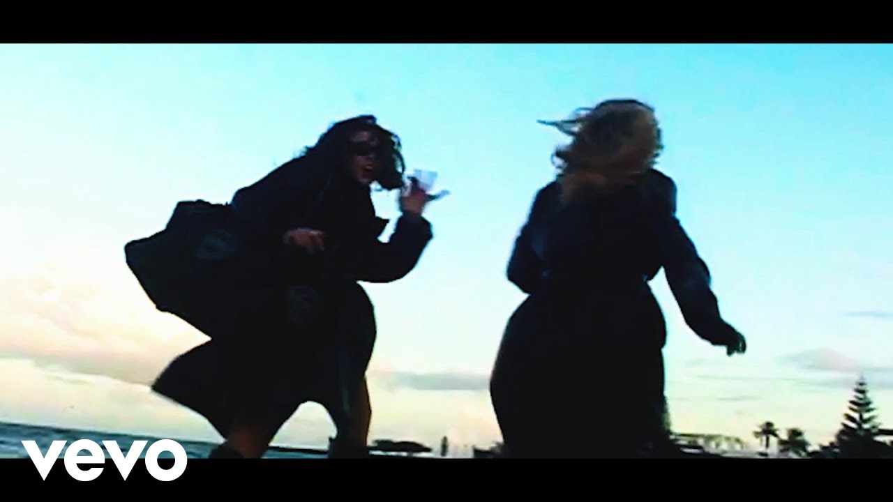 YouTube에서 WIIGZ - Lifestyle Of A Supermodel (Official Video) 보기 YouTube에서 WIIGZ - Lifestyle Of A Supermodel (Official Video) 보기