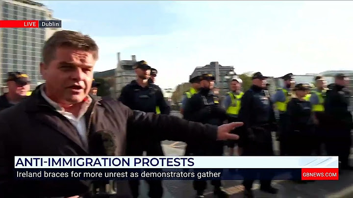GB NEWS REPORTER DESCRIBES ANTI-MIGRANT DOLE SCROUNGERS AS MIDDLE CLASS-  THEY ALL HAD DAY OFF WORK?