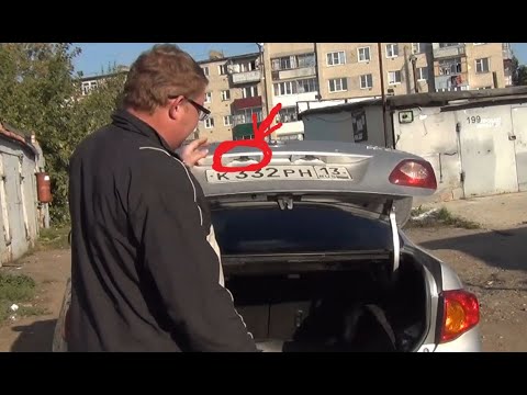 Видео: Къде се намира кутията с предпазители на Toyota Corolla от 2010 г.?