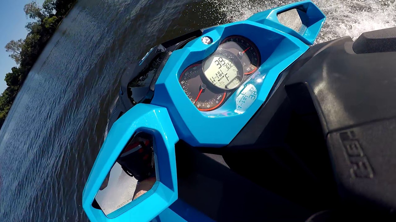 2017 SeaDoo GTR 230 top speed run (111km/h)