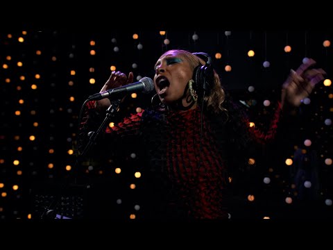 Spellling - Under The Sun (Live on KEXP)