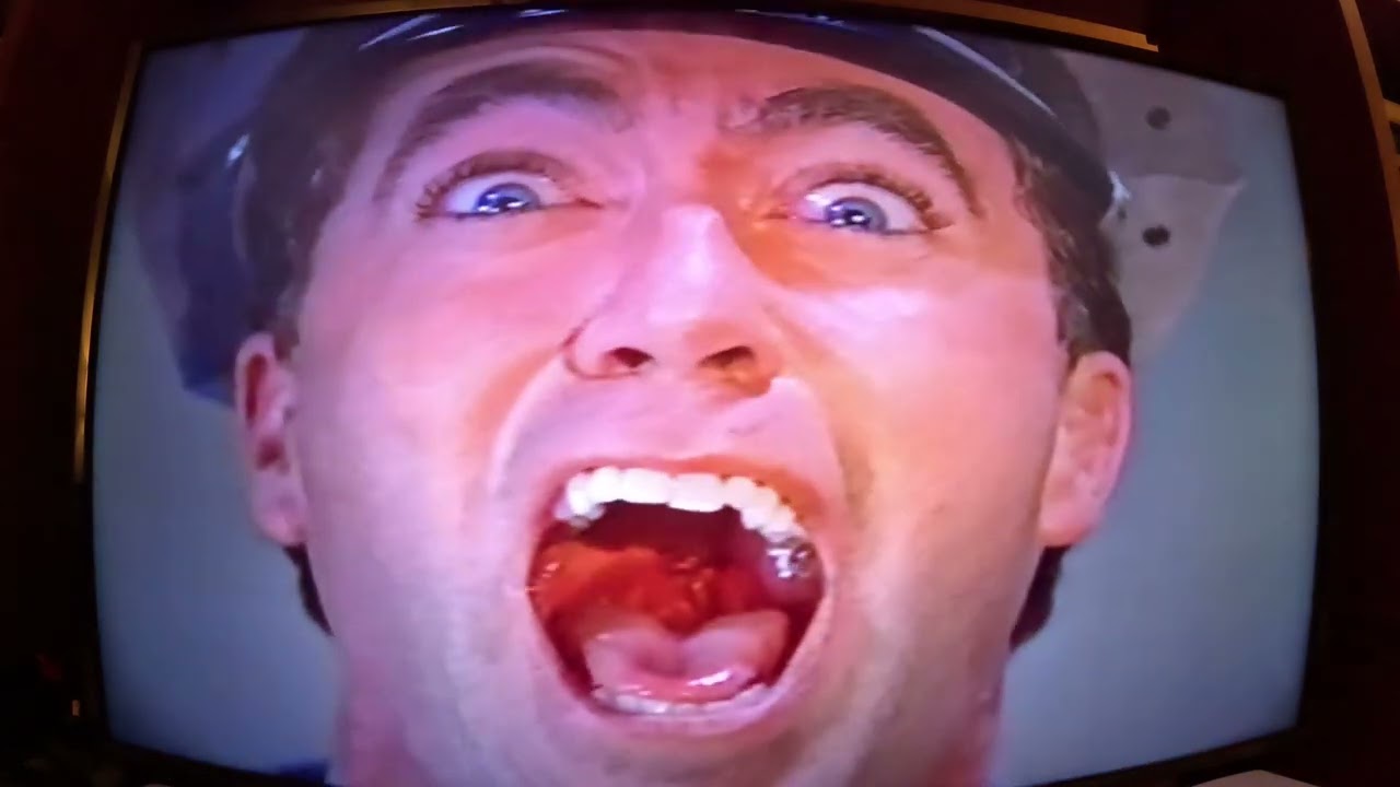 Closing To Austin Powers: International Man Of Mystery 1997 VHS (2001 Reprint)