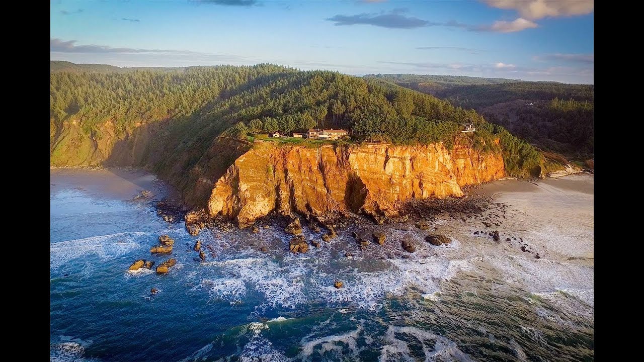 Elegant Secluded Property in Bandon, Oregon Sotheby's International