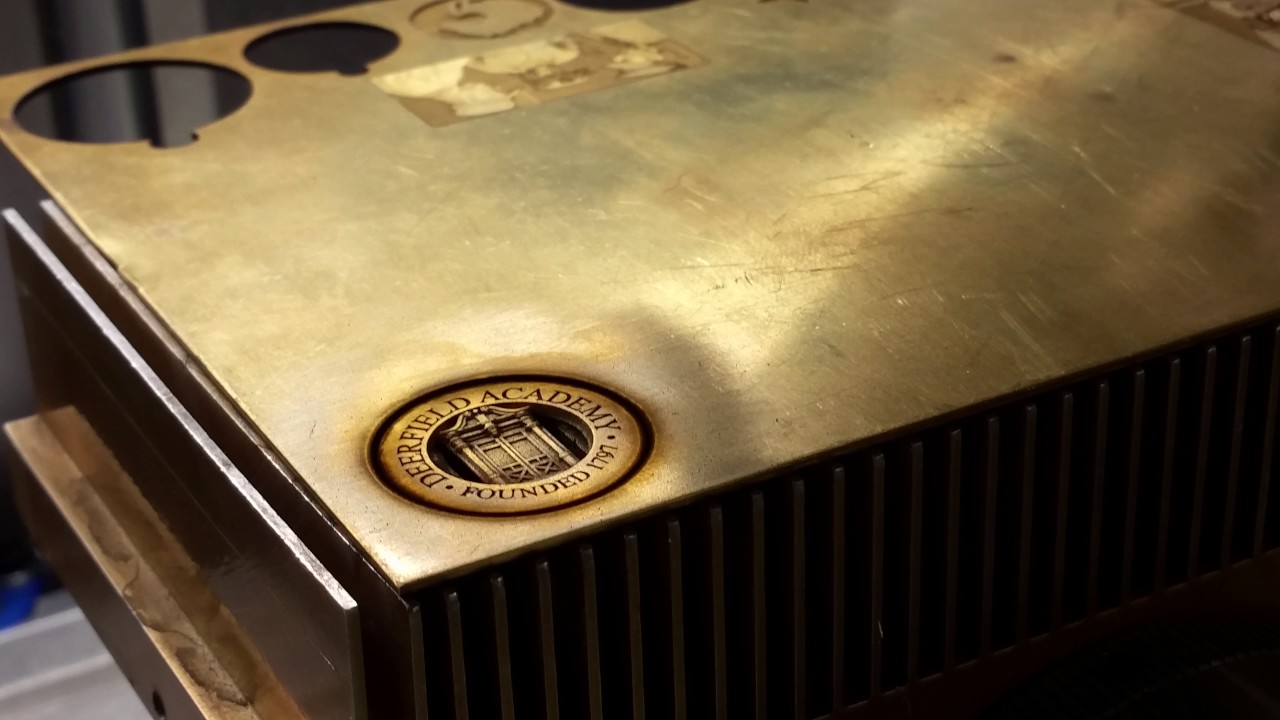 3D laser engraving gold and precious metal pendants , charms and