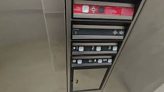 1999 Dover Hydraulic Elevator @ Days Inn, Jefferson City, MO