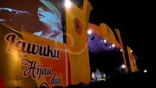 Indonesia Raya -  Iwan Fals Live Hari jadi Kabupaten Karanganyar ke 98 Alun Alun Karanganyar