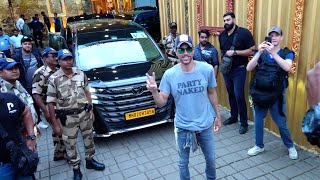 Enrique Iglesias Arrives In India 🇮🇳 For His Biggest Concert Ever Resimi