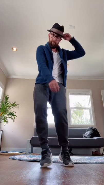 i can dance like michael jackson 🕺🏻 || Adam Rose - #shorts
