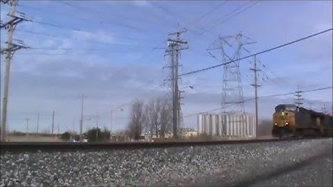 Screaming CSX ES44AH On 60MPH Westbound Intermodal In Mentor Ohio In February 2016