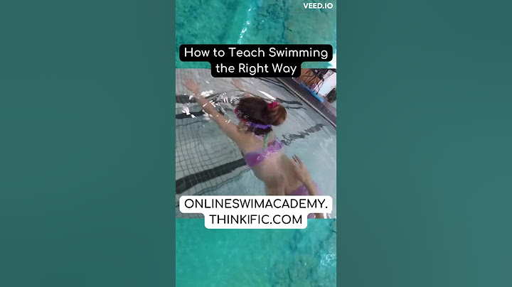 How to teach swimming lessons - 😍🤩 #shorts #teaching #swimming 88