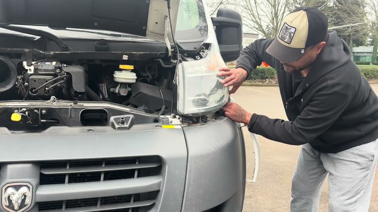 Жизнь в фургоне: ещё больше ремонта фургонов 😢
