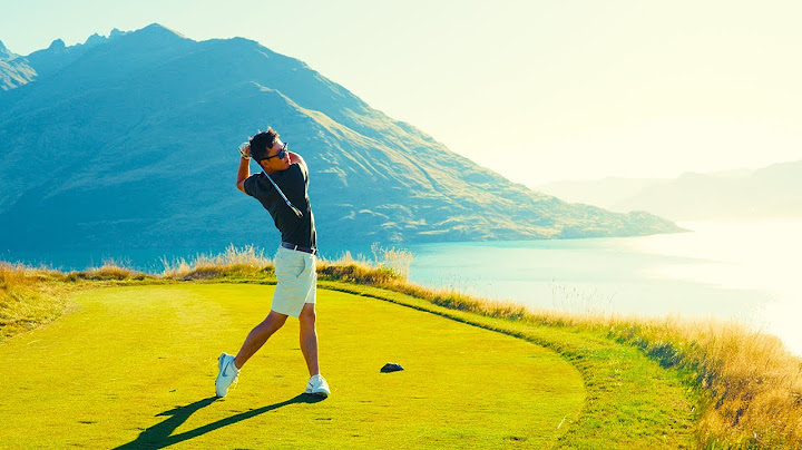 9 Holes of Relaxing Golf in New Zealand
