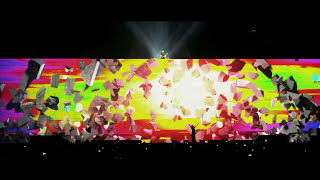 View Roger Waters and David Gilmour Perform Comfortably Numb Live at O2 Arena