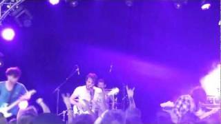 Pulled Apart by Horses - Yeah Buddy - Live @ Roskilde Festival 2011 HD