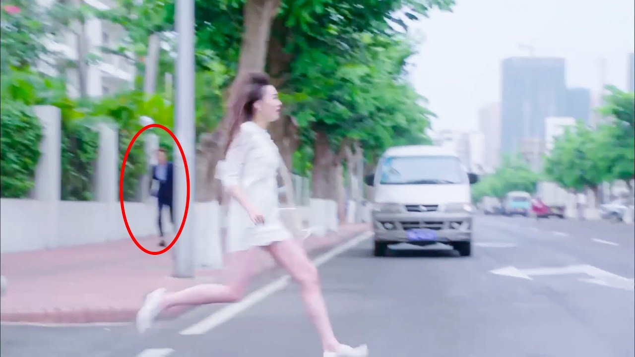 妻子見到出軌丈夫情緒崩潰，轉身跑向馬路上，讓他腸子悔青！