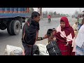 আপনার দোকানে কি এমন কাস্টমার আসে,কমেন্ট করে জানাবেন 😃