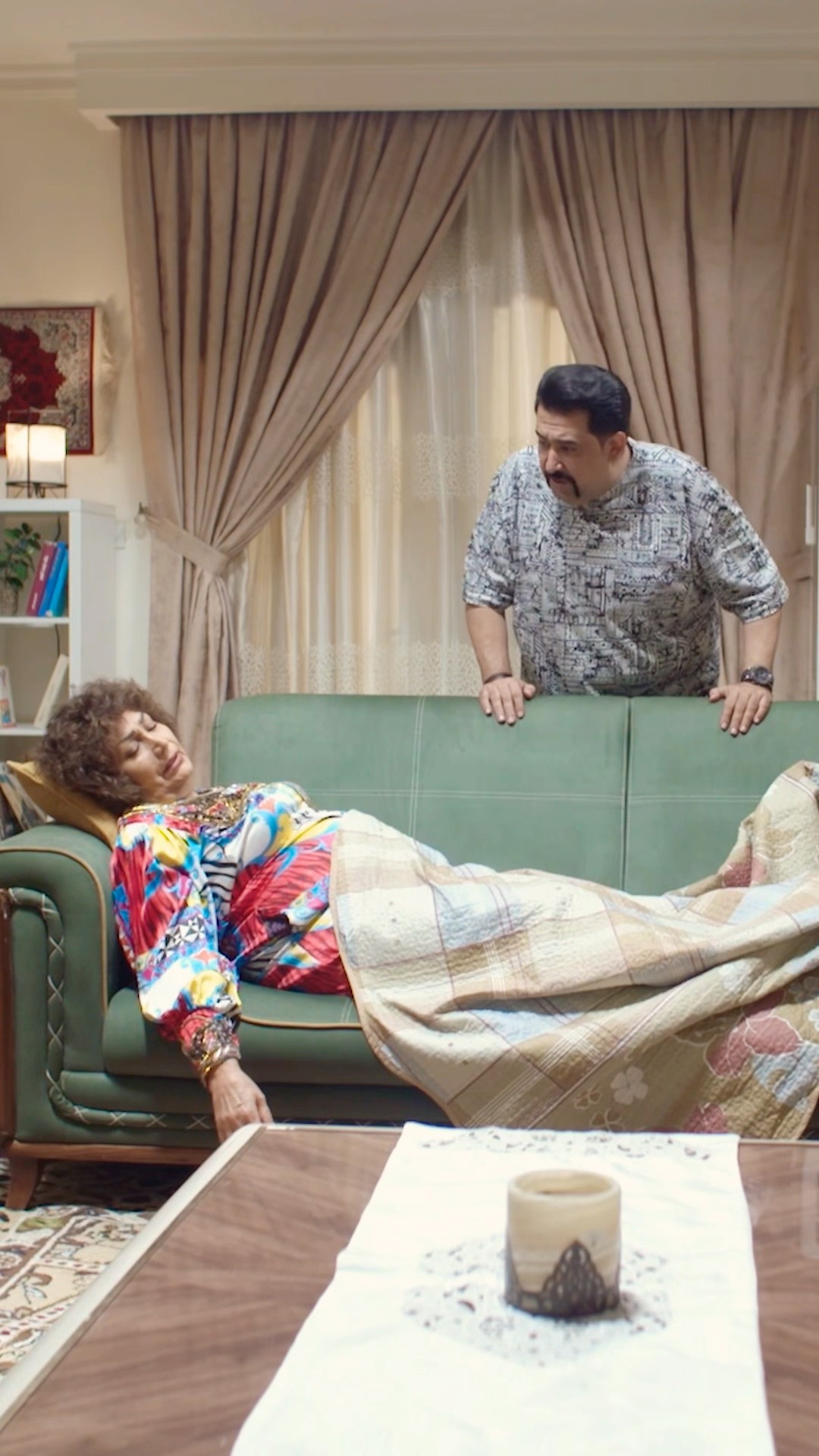 امك من تريد منك فلوس !!! #ولاية_بطيخ #shorts
