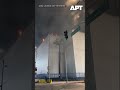 Massive LA Warehouse Blaze Sends Thick Smoke Into Air, Residents Told to Shelter | APT