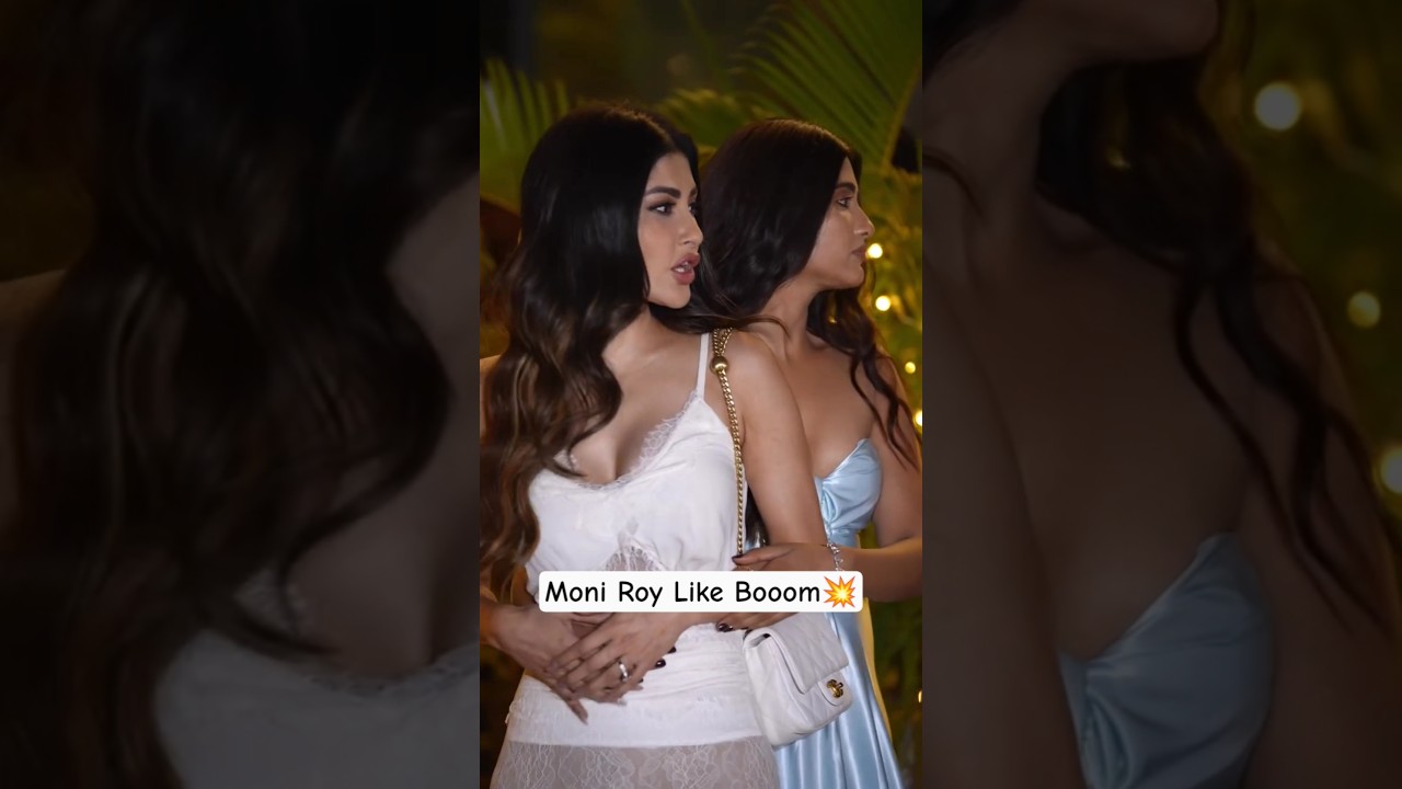 Mouni Roy Filmy star update Bollywood Hot actress cleavage 