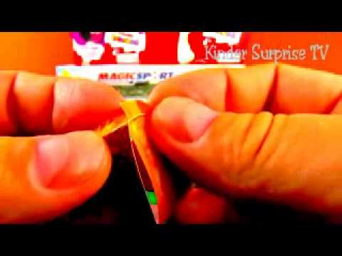 kinder-surprise-eggs-unboxing-looney-tunes-football-sports-maxi-easter-surprise-2