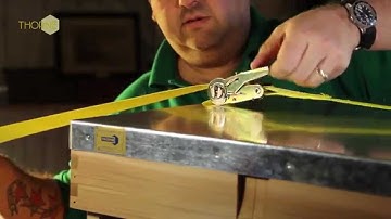 Thorne Beehives - using a Ratchet Hive Strap