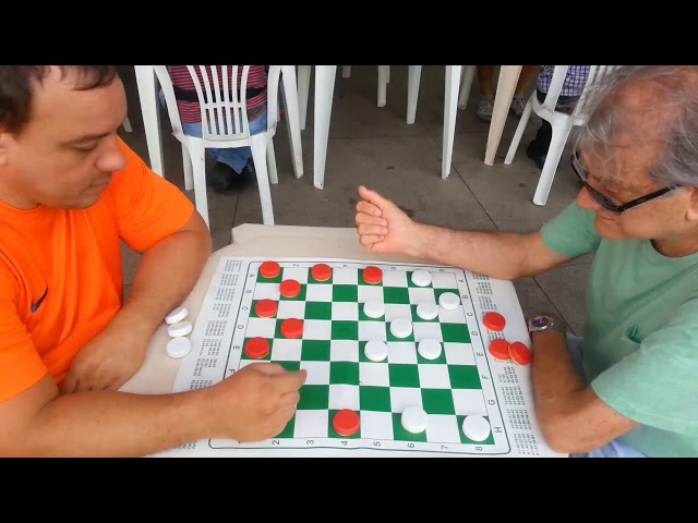 Jogo de Damas Inglesas - Jogadas de Mestre! 