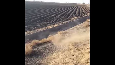 4X4 SLASH WITH ROLL CAGE BIG JUMP