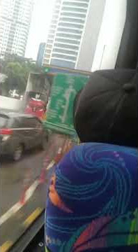 status WA di perjalanan naik bus #pengamen_bus_kota