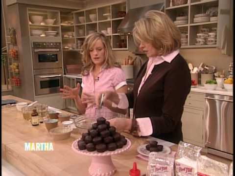 Erin McKenna (BabyCakes NYC) on Martha Stewart (20...