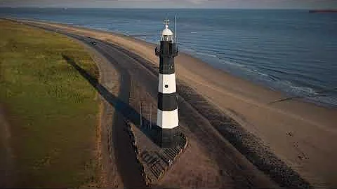 ? Drohnenflug um den Leuchtturm in Breskens (Niederlande) ?