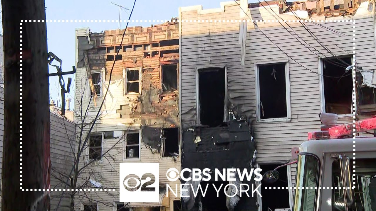 5 people hurt, 2 homes destroyed by early morning fire in Brooklyn ...