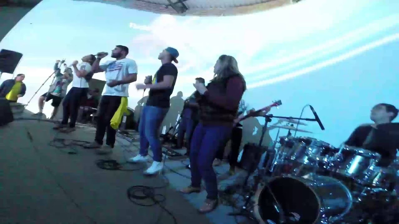 Isso que é Viver - TEENBANC (This Is Living - Hillsong Y&F) - YouTube