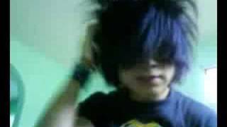 kOmO HaCEr Un PeiNaDo EmO [EmO / ScEnE] - YouTube