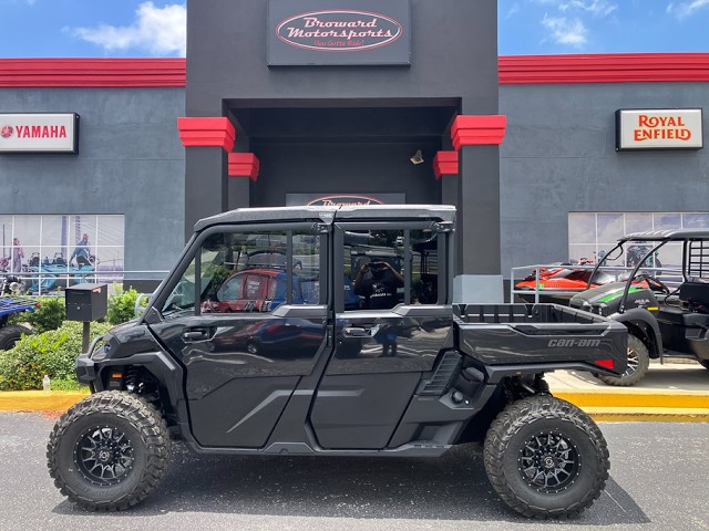 New Black 2026 Can-Am Defender MAX LONE STAR CAB HD11 Side by Side