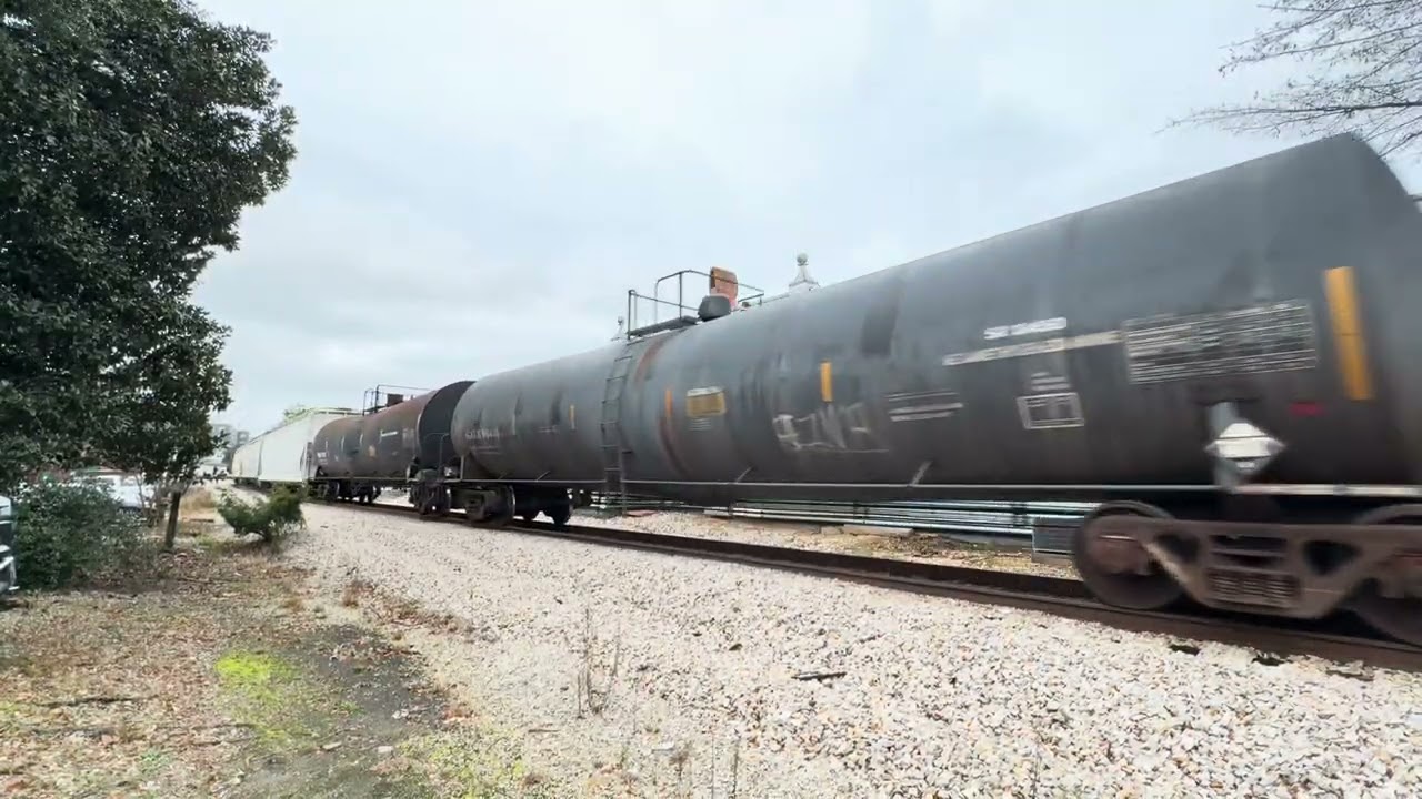 CSX M602-01 Through Auburn, Al
