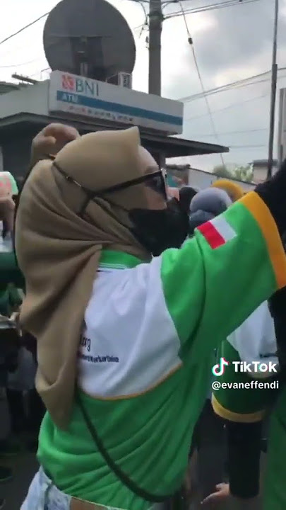 yang lagi viral ,demo PT.YOUNGTREE SIDOARJO