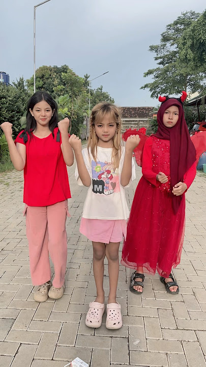 baju ku warna merah,kalaian pake baju warna apa gues #kesehariananakanak #funny #lucu #fypviral