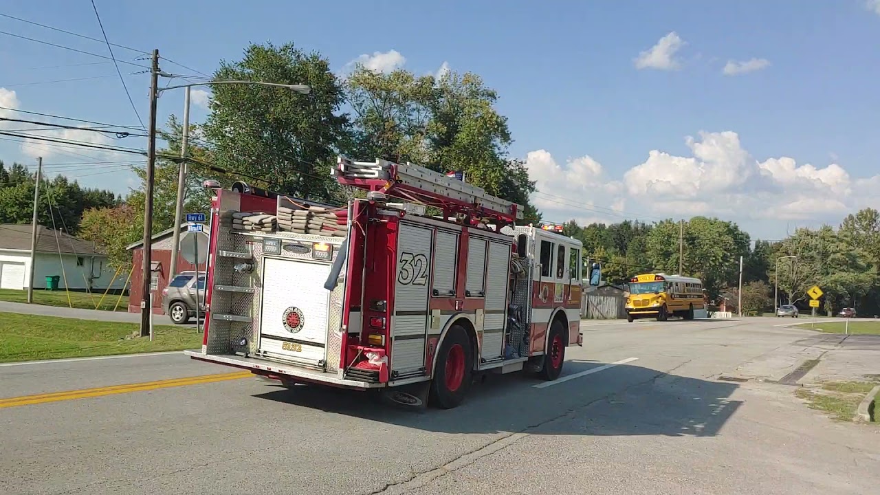 Lebanon Junction Fire Department Engine 5132, Rescue 5188, Car 5101 & 5102 Responding YouTube