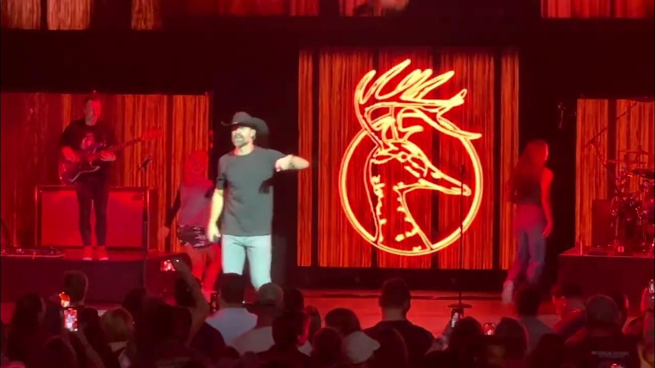 Walker Hayes Rosemont Il, 4/13/23…Stetson YouTube