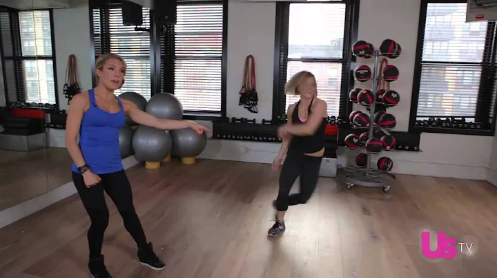 Kelly Ripa's Arms, Abs: Learn Her Workout From Tra...