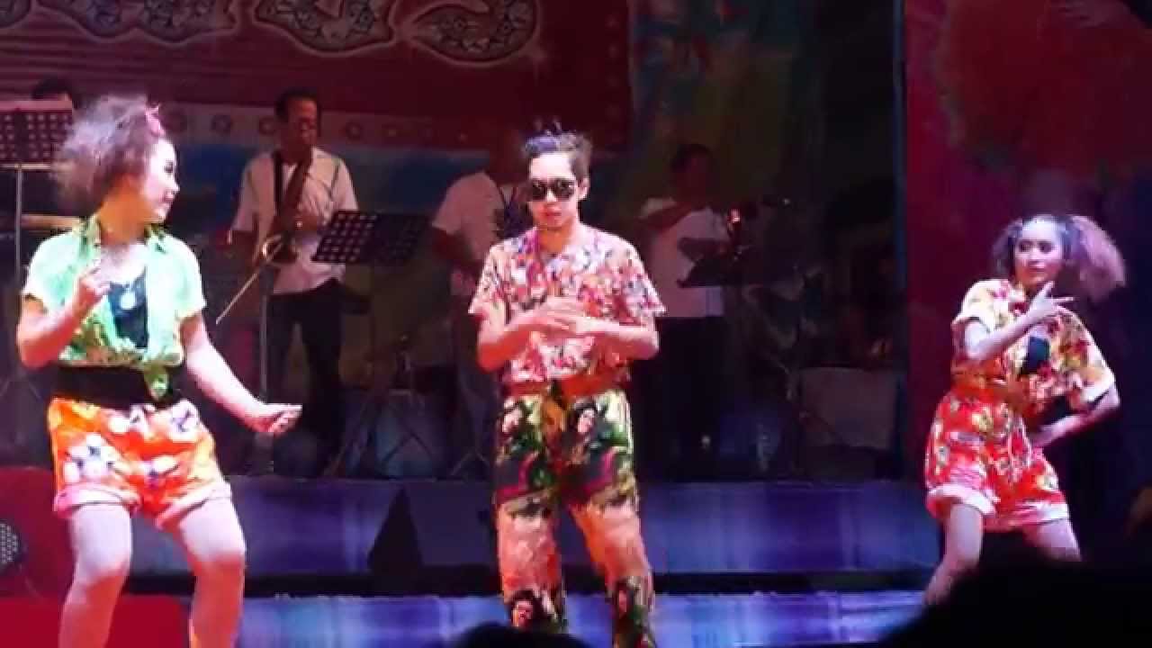 พี่เต๋า_SN โชว์พิเศษ เพลง แว้นฟ้อหล่อเฟี้ยว กับรองเท้าใส่แล้วเต้น