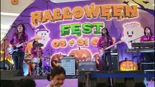 Terlambat sudah, Kolam susu by TKoes band live