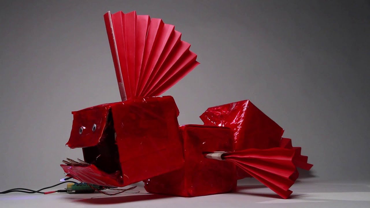 Dragon- Robot Petting Zoo 2016 - YouTube