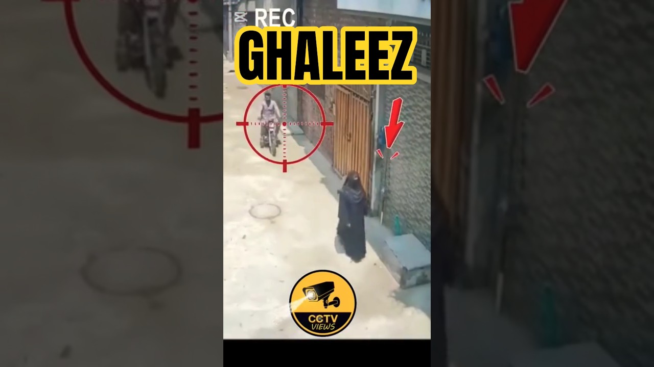 GIRL vs 🎴 Batameez Larka 😱 